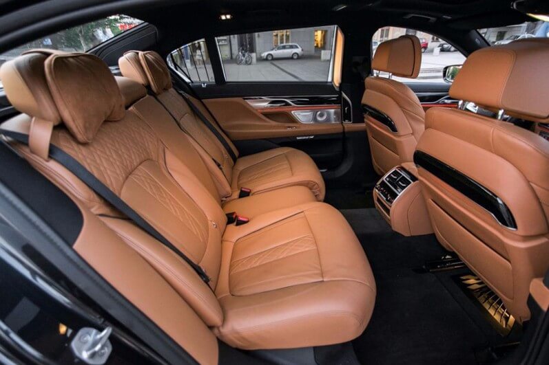 Berlina BMW Serie 7, esterno
