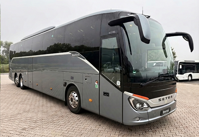 Pullman Setra di grande capienza, esterno